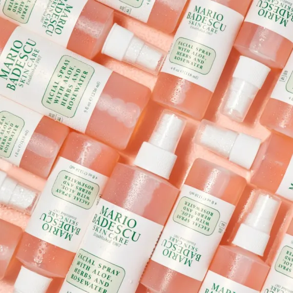 Mario Badescu Facial Spray with Aloe, Herbs and Rosewater tonizačná pleťová hmla pre rozjasnenie a hydratáciu 236 ml