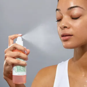 Mario Badescu Facial Spray with Aloe, Herbs and Rosewater tonizačná pleťová hmla pre rozjasnenie a hydratáciu 236 ml