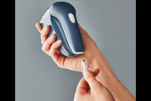 JB7002E0 ODŽMOLKOVAČ TEFAL