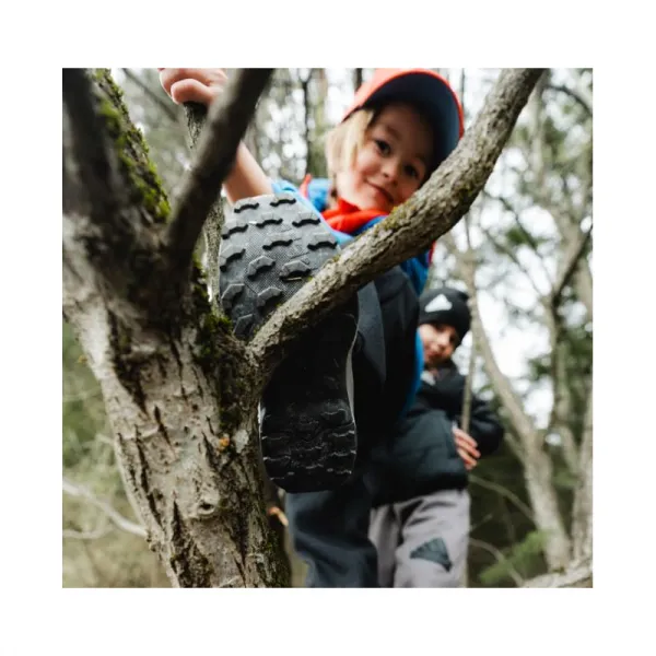 Juniorská nízka turistická obuv ADIDAS Terrex AX4R Jr core black grey four grey six