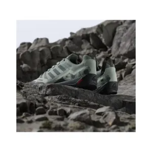 Pánska nízka turistická obuv ADIDAS Terrex Swift Solo 2.0 silver green legend ivy linen green