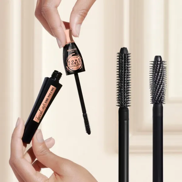 Bourjois Twist Up The Volume riasenka pre objem a natočenie rias odtieň 1 Black 8 ml