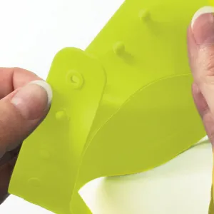 BBLÜV Käp silikónový šilt na umývanie hlavy Lime 1 ks