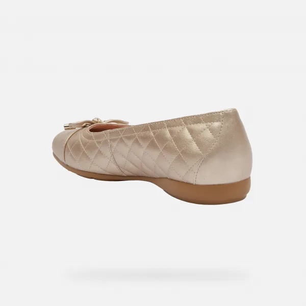 Gold women's ballet flats Geox Annytah - Women's