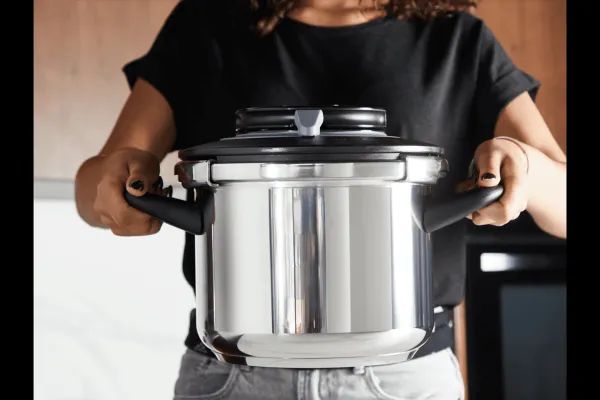 Tlakový hrniec Tefal Clipso+ CHEF 8 l P4551431 Nerezový/Čierny
