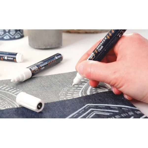 Fixky na textil Black and White 4 ks - KREUL