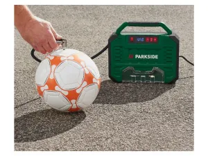 Parkside® Prenosný kompresor s digitálnym zobrazením 12 V/230 V PMK 150 A1