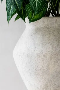 Kvetináč Fleuri High, béžový travertín, viac veľkostí - Pottery Pots Velikost: M - ⌀ 55, v. 68 cm
