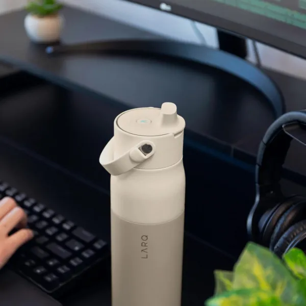 LARQ Bottle PureVis™ 2 samočistiaca fľaša 680 ml Farba: Mojave dune