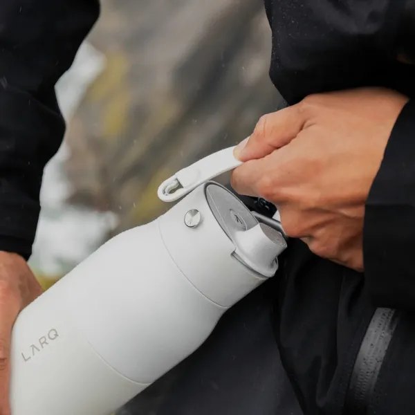 LARQ Bottle PureVis™ 2 samočistiaca fľaša 680 ml Farba: Mojave dune