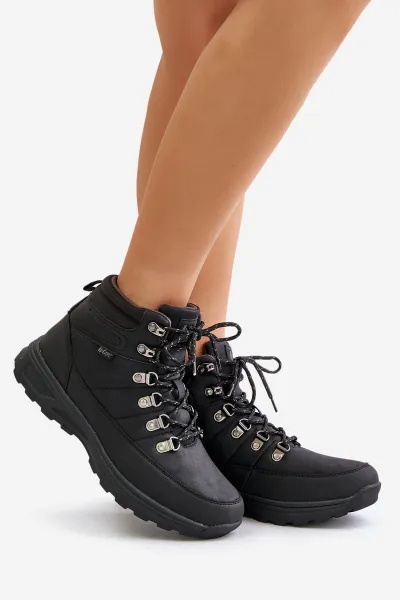 Insulated men's trekking shoes Lee Cooper black