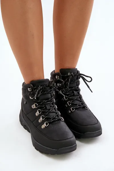 Insulated men's trekking shoes Lee Cooper black
