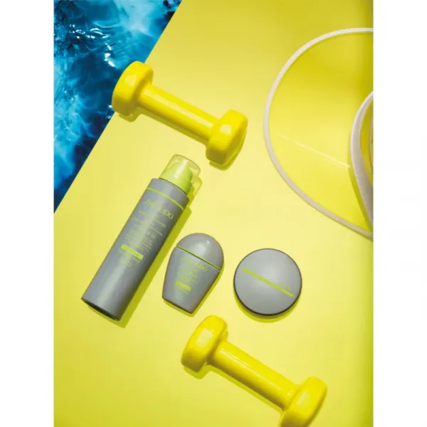 Shiseido Sun Care Sports BB Compact kompaktný make-up SPF 50+ odtieň Medium Dark 12 g
