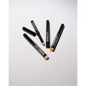 Rimmel Wonder'Last očné tiene v ceruzke odtieň Strawberry Milkshake 1.64 g