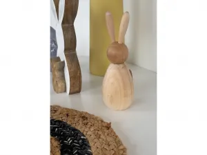 Drevený zajko BUNNY DAISY 17,5 cm prírodný
