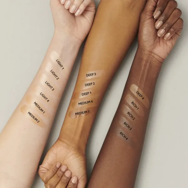 MAC Cosmetics Strobe Dewy Skin Tint tónujúci hydratačný krém odtieň Medium 3 30 ml