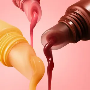 OLEHENRIKSEN Pout Preserve Peptide Lip Treatment hydratačný lesk na pery odtieň Crème Brûlée 12 ml