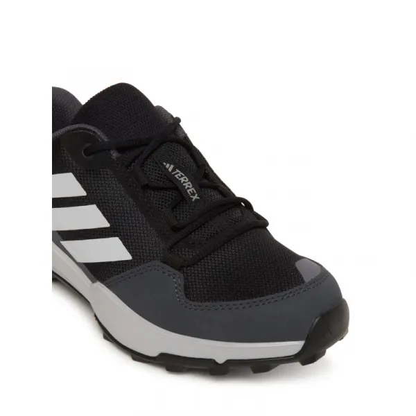 Juniorská nízka turistická obuv ADIDAS Terrex AX4S Jr core black grey two grey six