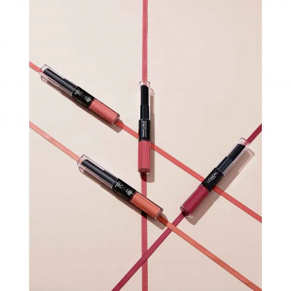 L’Oréal Paris Infallible 24H dlhotrvajúci rúž a lesk na pery 2 v 1 odtieň 502 Red To Stay 5,7 g