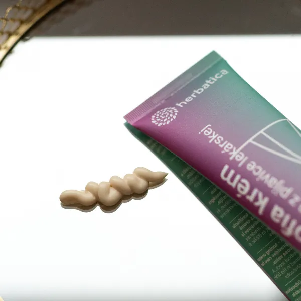Zvýhodnené dvojbalenie: 2 x Sofia krém na kŕčové žily s extraktom z pijavice lekárskej - 150 ml - Herbatica