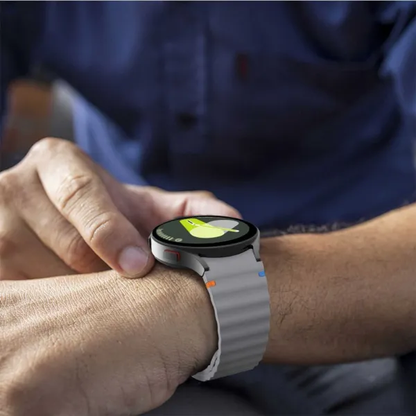 Tech-Protect Silicone Sport remienok na Samsung Galaxy Watch 4 / 5 / 5 Pro / 6 / 7 / FE, crayon grey