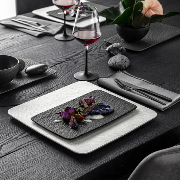 Viacúčelový tanier, hranatý, kolekcia Manufacture Rock - Villeroy & Boch