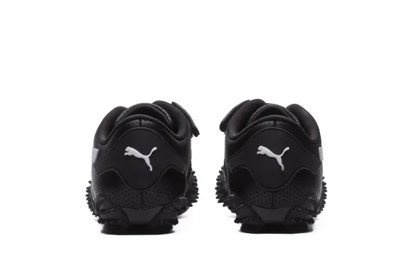 Puma Mostro Perf W "Black White" (39733102)
