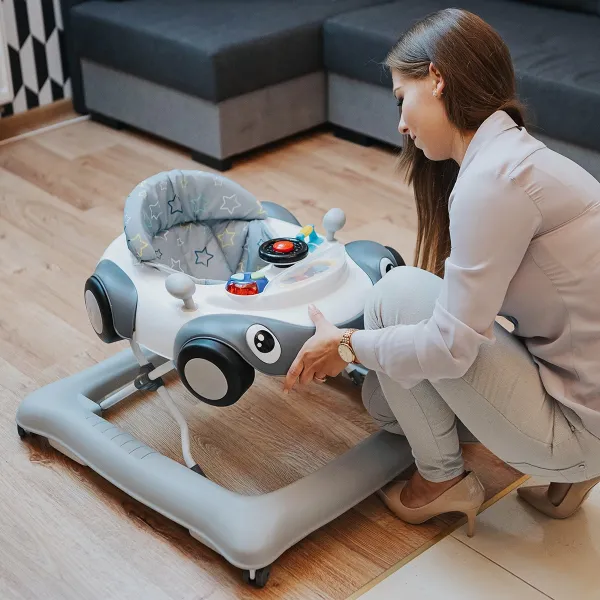 Chodítko pre bábätko Cars - hnedé