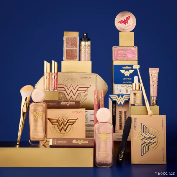 Catrice Wonder Woman kozmetická taška 1 ks