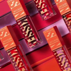 MAYBELLINE NEW YORK Sunkisser Matte tekutá lícenka s matným efektom odtieň 32 Lila Clouds 4.7 ml