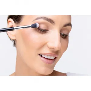 Notino Makeup Brushes Professional Eyeshadow Blending Make-Up Brush 205 štetec na očné tiene 1 ks