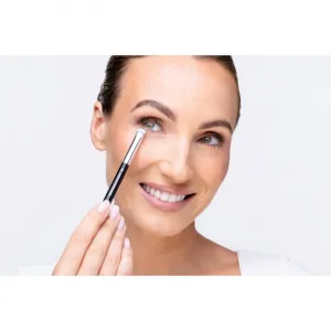 Notino Makeup Brushes Professional Eyeshadow Smudge Make-Up Brush 204 štetec na očné tiene 1 ks