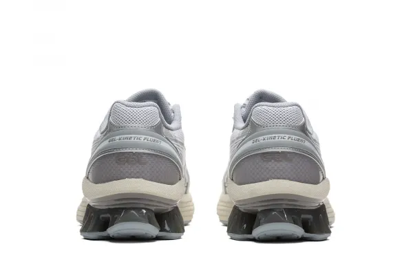 Asics Gel-Kinetic Fluent "White Silver" (1203A591-101)