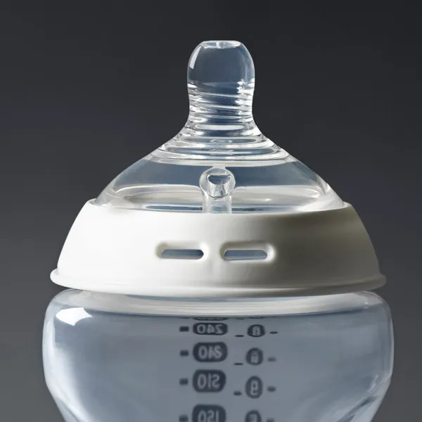 Tommee Tippee Natural Start Anti-Colic Teat cumlík na fľašu Fast Flow 6 m+ 2 ks