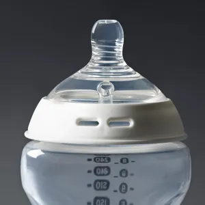 Tommee Tippee Natural Start Anti-Colic Teat cumlík na fľašu Fast Flow 6 m+ 2 ks