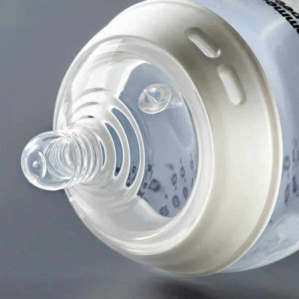 Tommee Tippee Natural Start Anti-Colic Teat cumlík na fľašu Fast Flow 6 m+ 2 ks