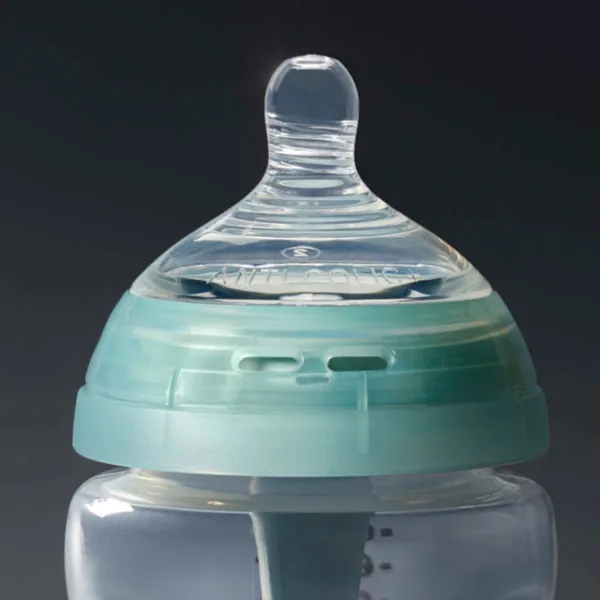 Tommee Tippee Closer To Nature Advanced Anti-colic Teat cumlík na fľašu Medium Flow 3m+ 2 ks