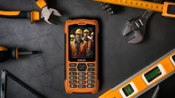 EVOLVEO StrongPhone H1, vodotesný odolný Dual SIM telefón, oranžová