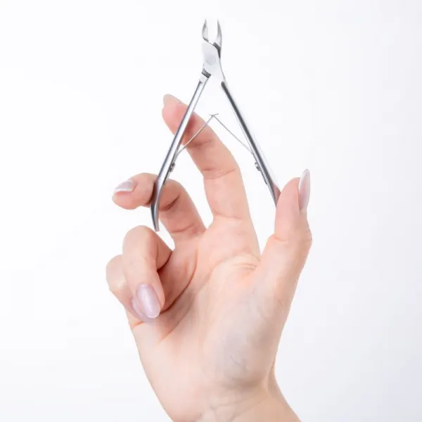 Notino Nail Tools Cuticle Nippers klieštiky na nechtovú kožičku 1 ks