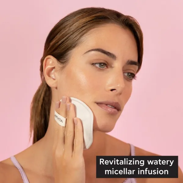 Apivita Cleansing Micellar Water upokojujúca micerálna voda na tvár a oči 300 ml
