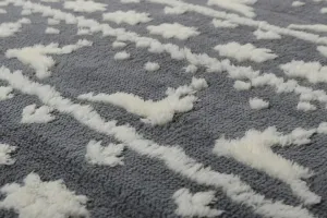 Domtextilu Pekné koberce sivé v škandinávskom štýle 140 x 200 cm 33974