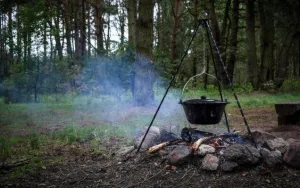 Závesnýsmaltovanýkotlík13L+stojan