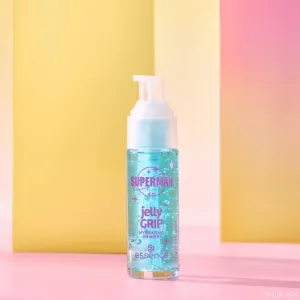 essence Superman hydratačná podkladová báza pod make-up 29 ml