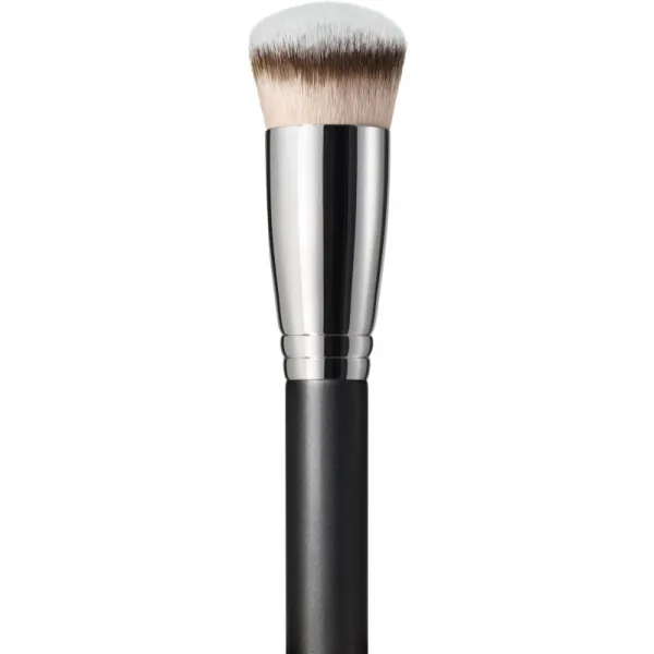 MAC Cosmetics Brush 170 Synthetic Rounded Slant Brush skosený štetec kabuki 1 ks