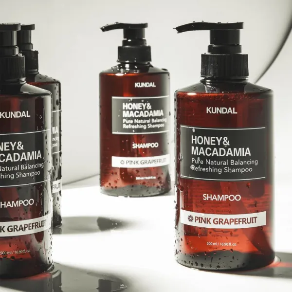 KUNDAL Honey & Macadamia Pink Grapefruit prírodný šampón pre suché a poškodené vlasy 500 ml