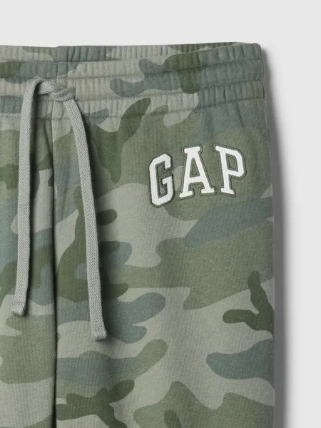Zelené dámske maskáčové tepláky GAP