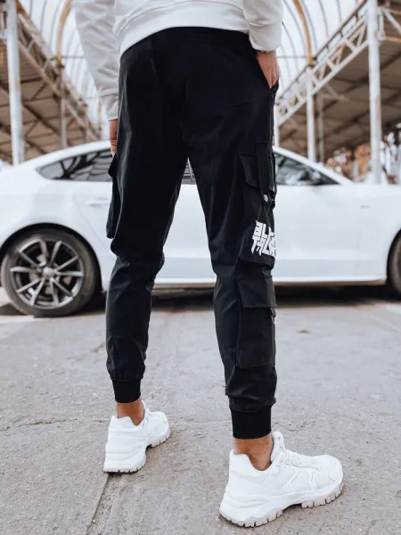 Štýlové kapsáčové joggery čierne