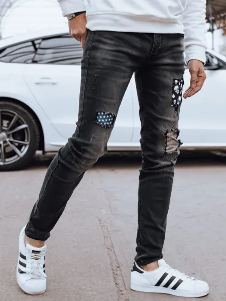 Trendy jeansy s lebkami čierne