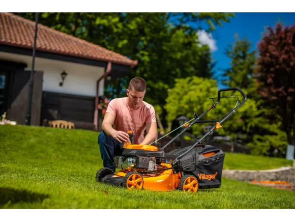 Benzínová kosačka VILLAGER ATLAS 4011B VR060221