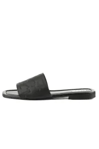 Šľapky Karl Lagerfeld Brio Monogram Rpt Slide Black Lthr